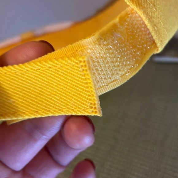 #46 👋Yellow “Hi” Baseball Cap 👋 - Picture 7 of 13